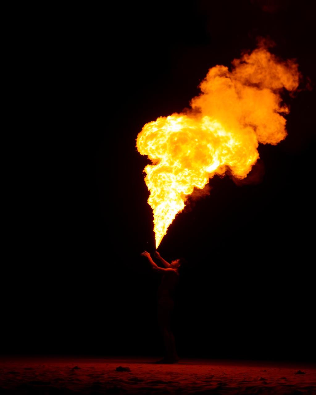 Fire breather plume